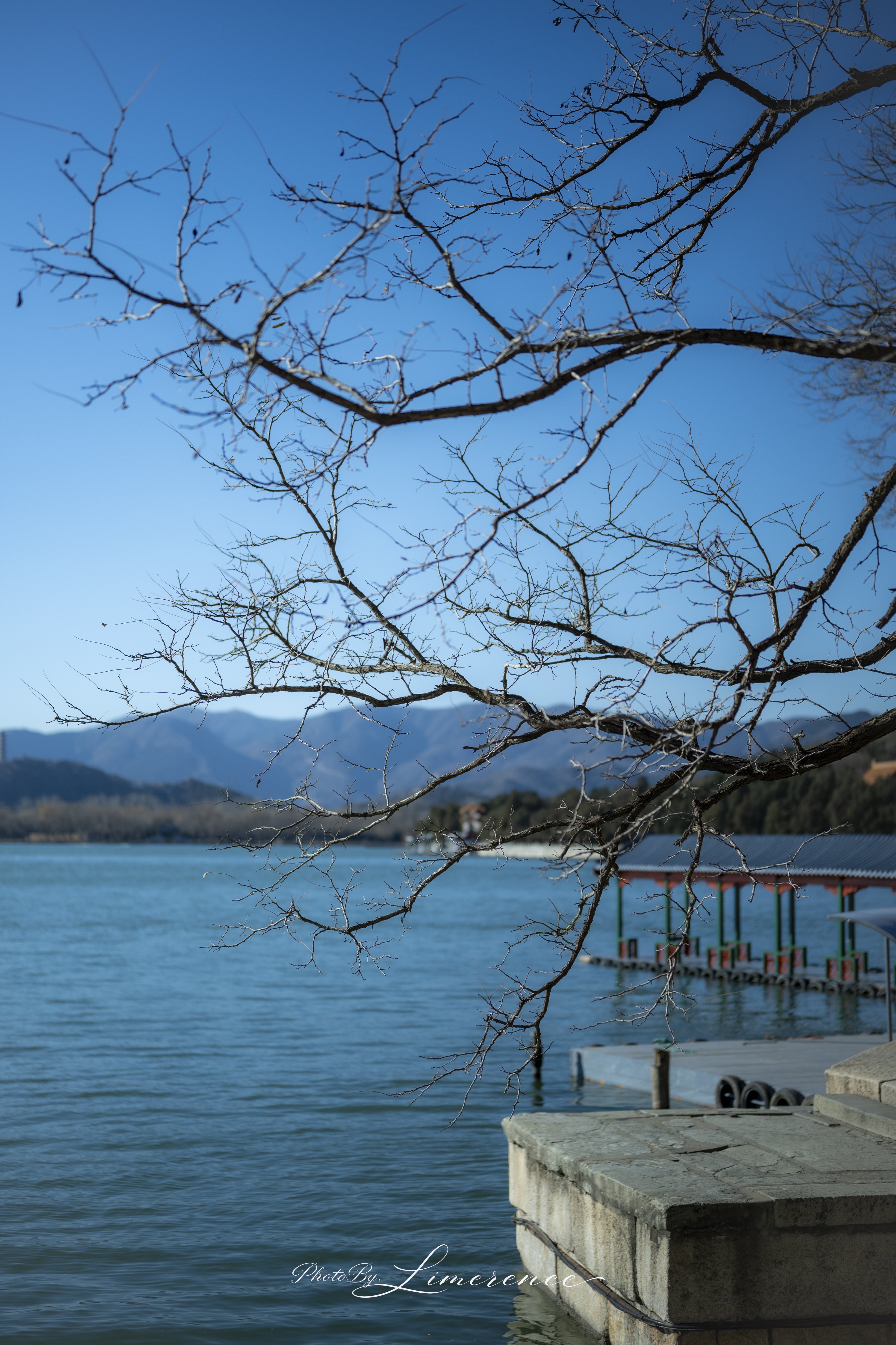 西堤远山